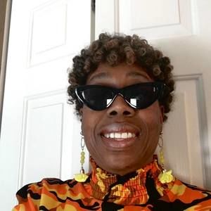 Meet your Posher, Jeannette